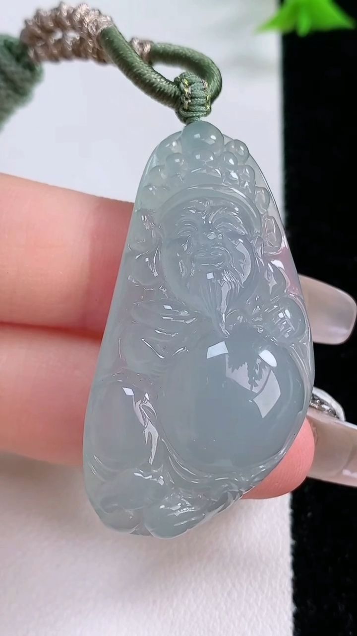 天然A货翡翠财神爷吊坠，尺寸44.2-24.4-10.9，重量:18.49g
3月7日