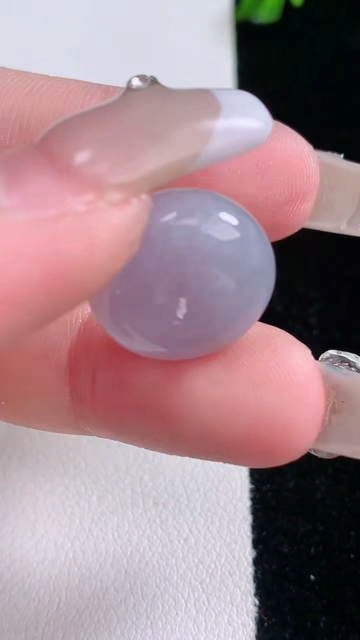 天然A货翡翠紫罗兰路路通吊坠，尺寸16-7.2，重量:4.76g
3月7日