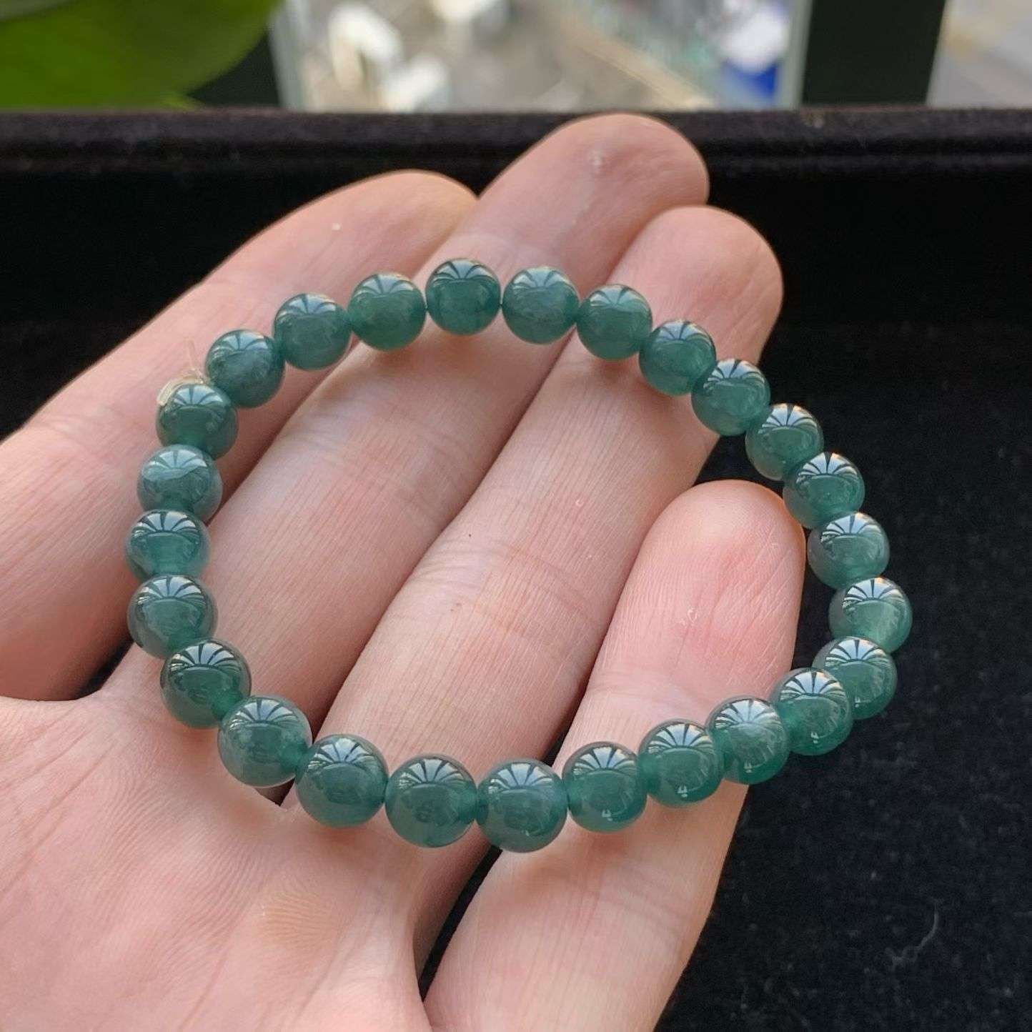 A货天然翡翠冰糯种蓝水手链重量14.32
3月7日