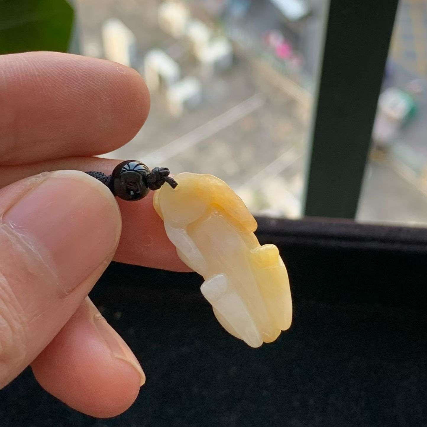 A货天然翡翠冰糯种黄翡貔貅吊坠重量6.44
3月7日