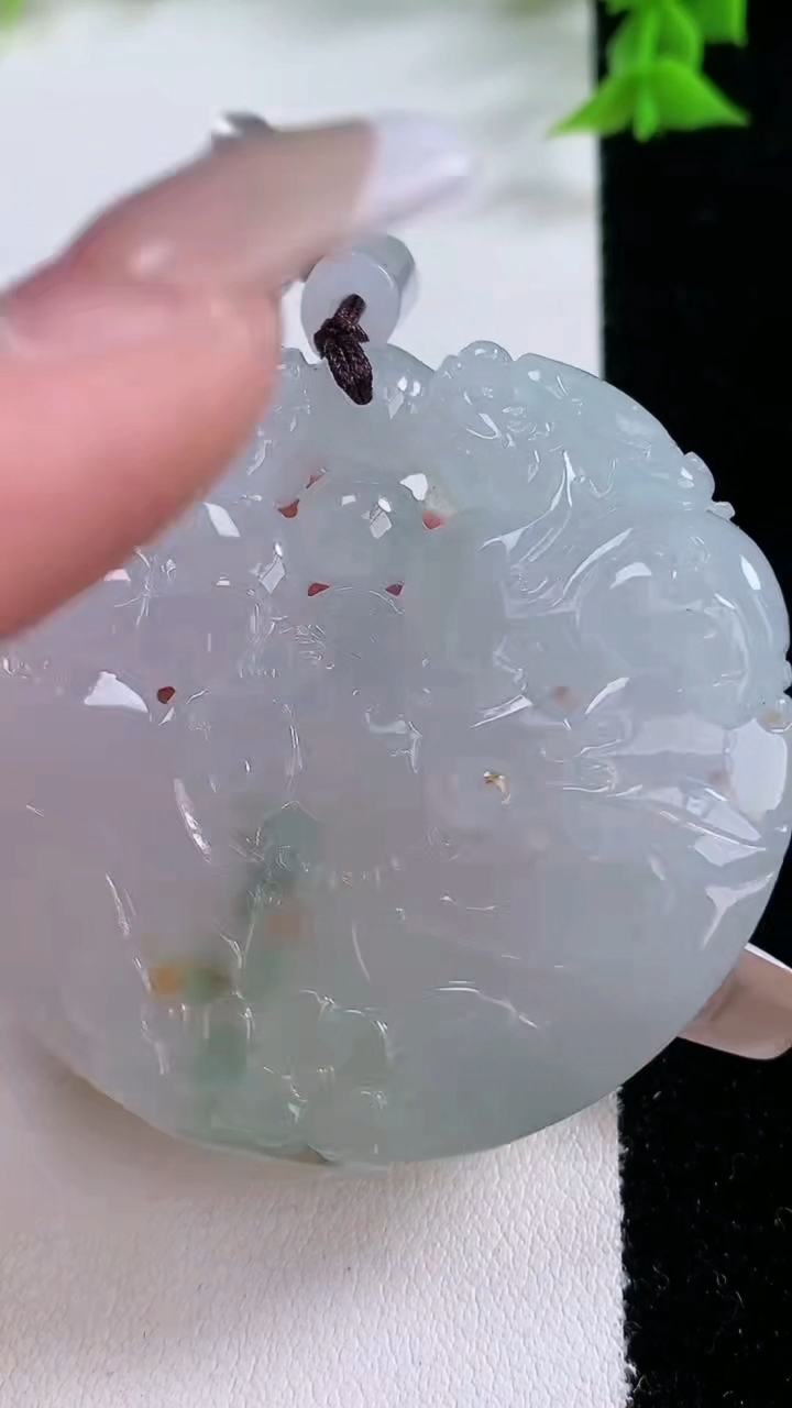 天然A货翡翠飘花貔貅吊坠，尺寸50.3-9，重量:50.47g
3月7日