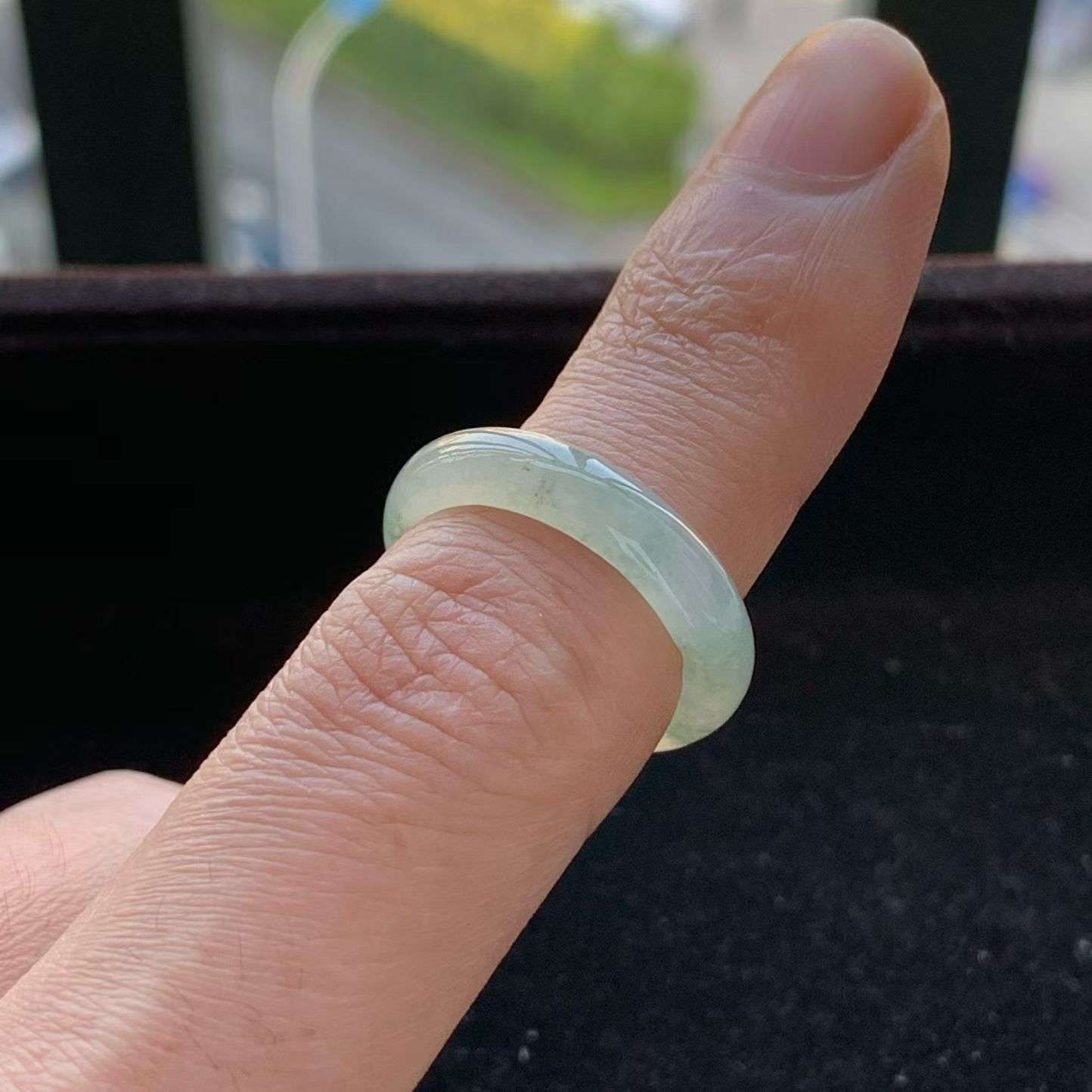 A货天然翡翠冰糯种飘花戒指14号重量2.49
3月7日