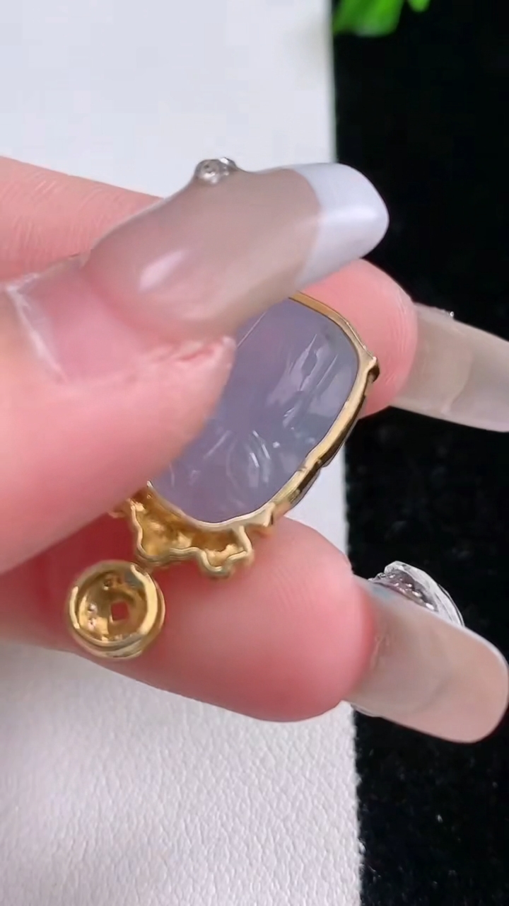 天然A货翡翠18K金紫罗兰貔貅吊坠，尺寸18-12.5-8.3，重量:8.08g
3月7日