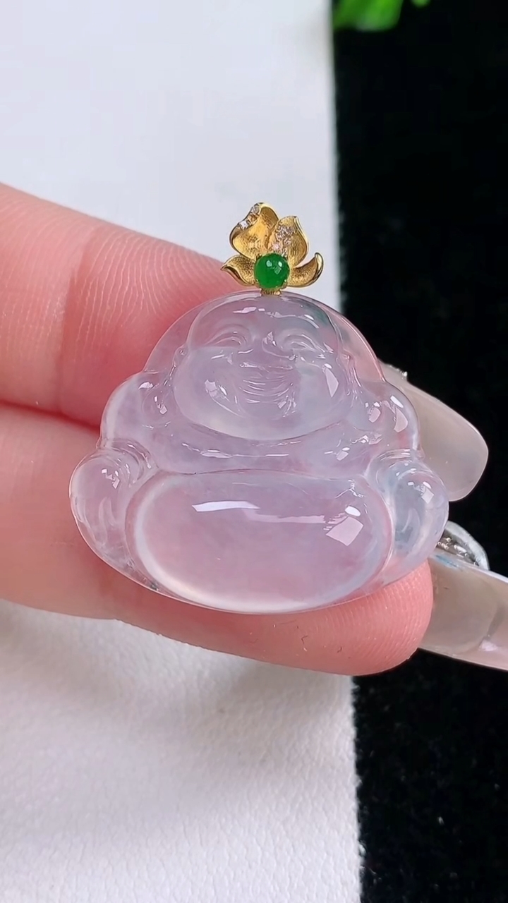 天然A货翡翠种飘花佛公吊坠，尺寸23.4-37-5.6，重量:6.18g
3月7日