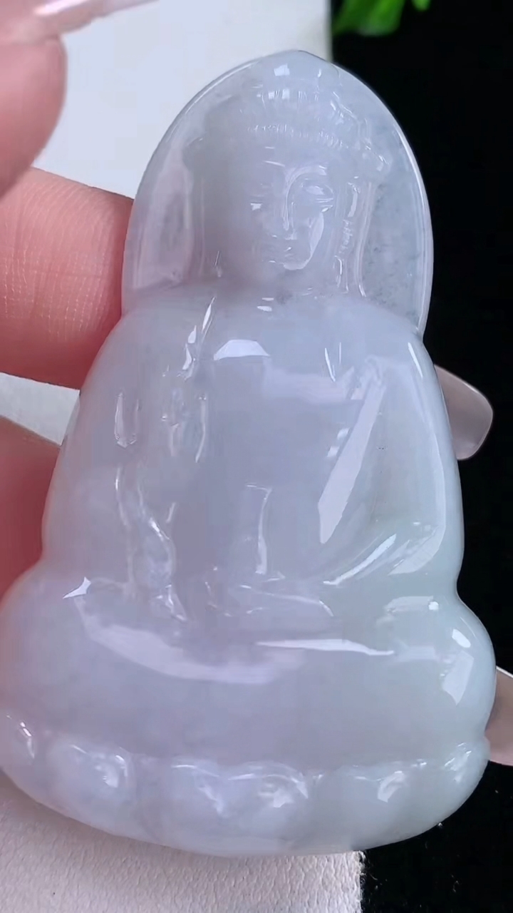 天然A货翡翠紫罗兰观音菩萨吊坠，尺寸61.6-37.5-5.5，重量:24.55g
3月7日