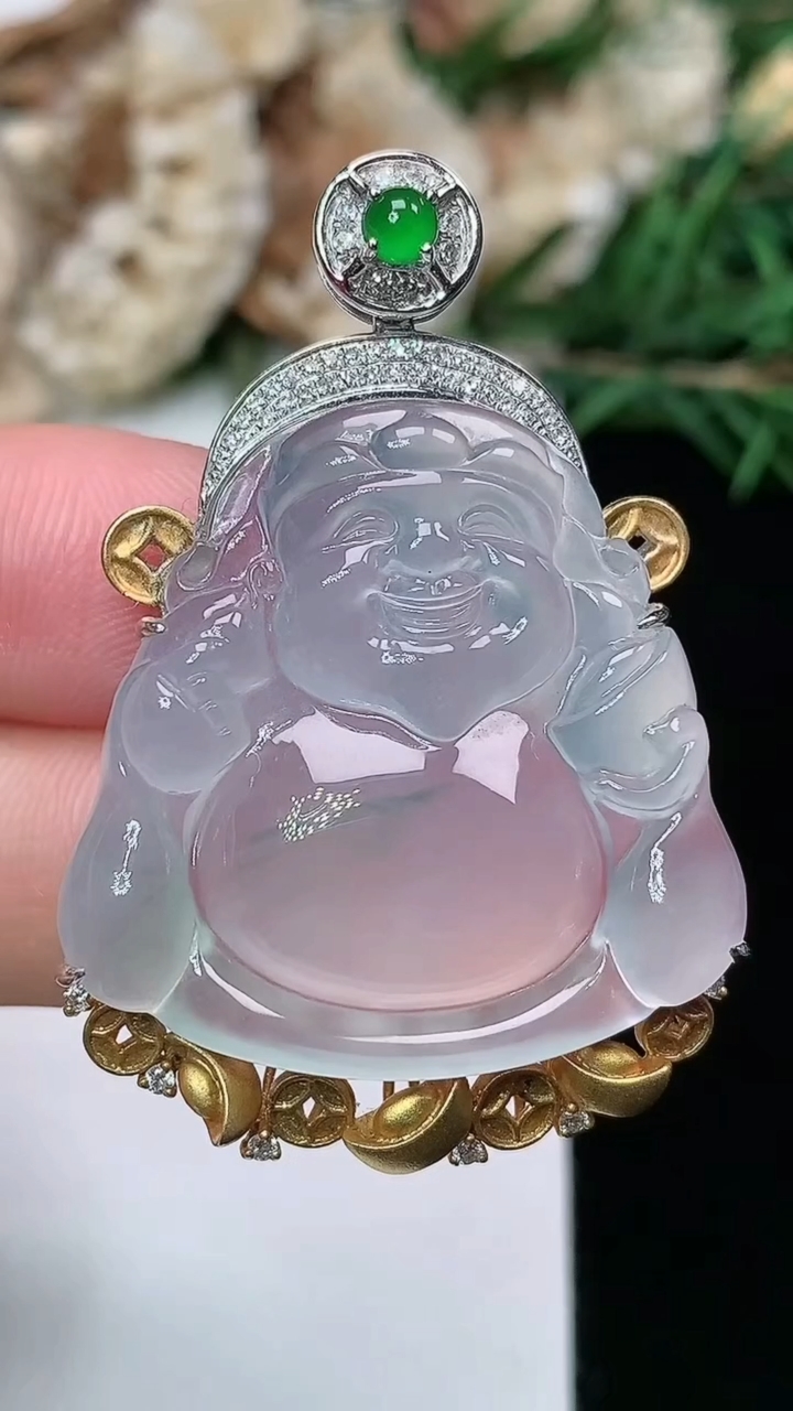 天然A货翡翠飘花财神爷吊坠，尺寸42.5-27.9-28-8，重量:12.48g
3月8日