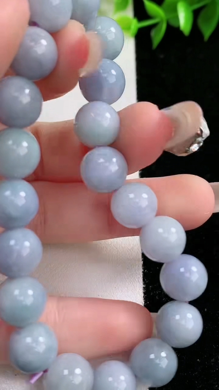 天然A货翡翠紫罗兰圆珠手串，尺寸9.8-20颗，重:32.04g3月8日
工厂直销收藏佳品,种好水足