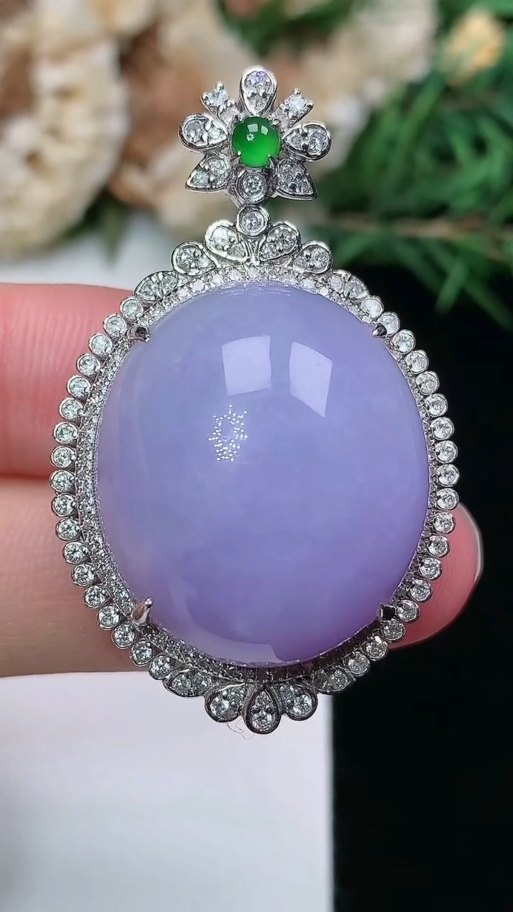 天然A货翡翠k金紫罗兰蛋面吊坠，尺寸41.2-25.6-15.7，裸石23.2-20，重量:14.3