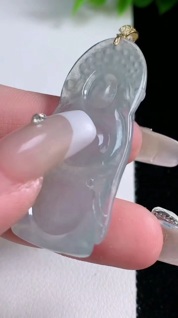 天然A货翡翠种白冰财神爷吊坠，尺寸45-21.6-5，重:8.61g 116
3月8日