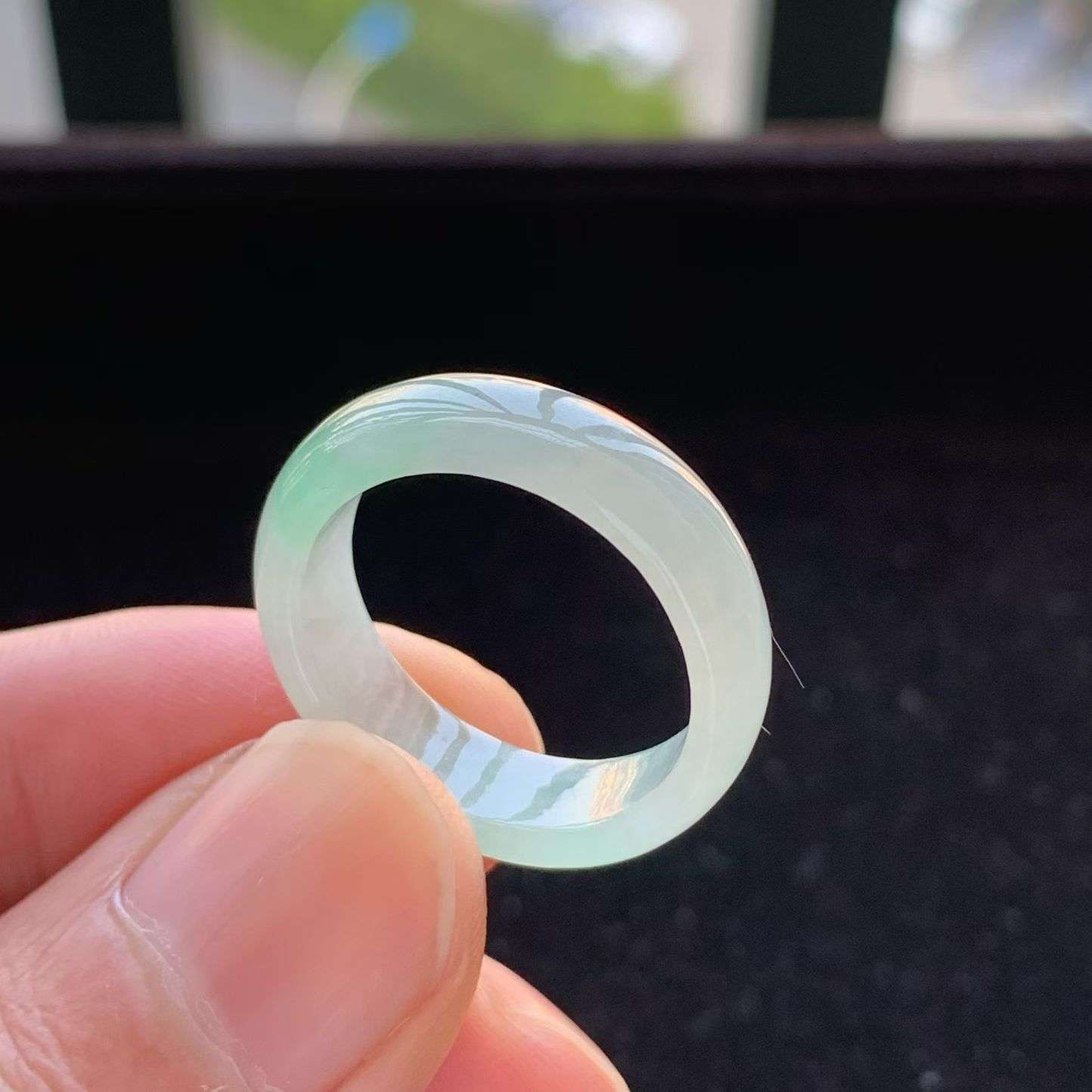 A货天然翡翠冰糯种飘绿戒指21号重量4.41
3月9日