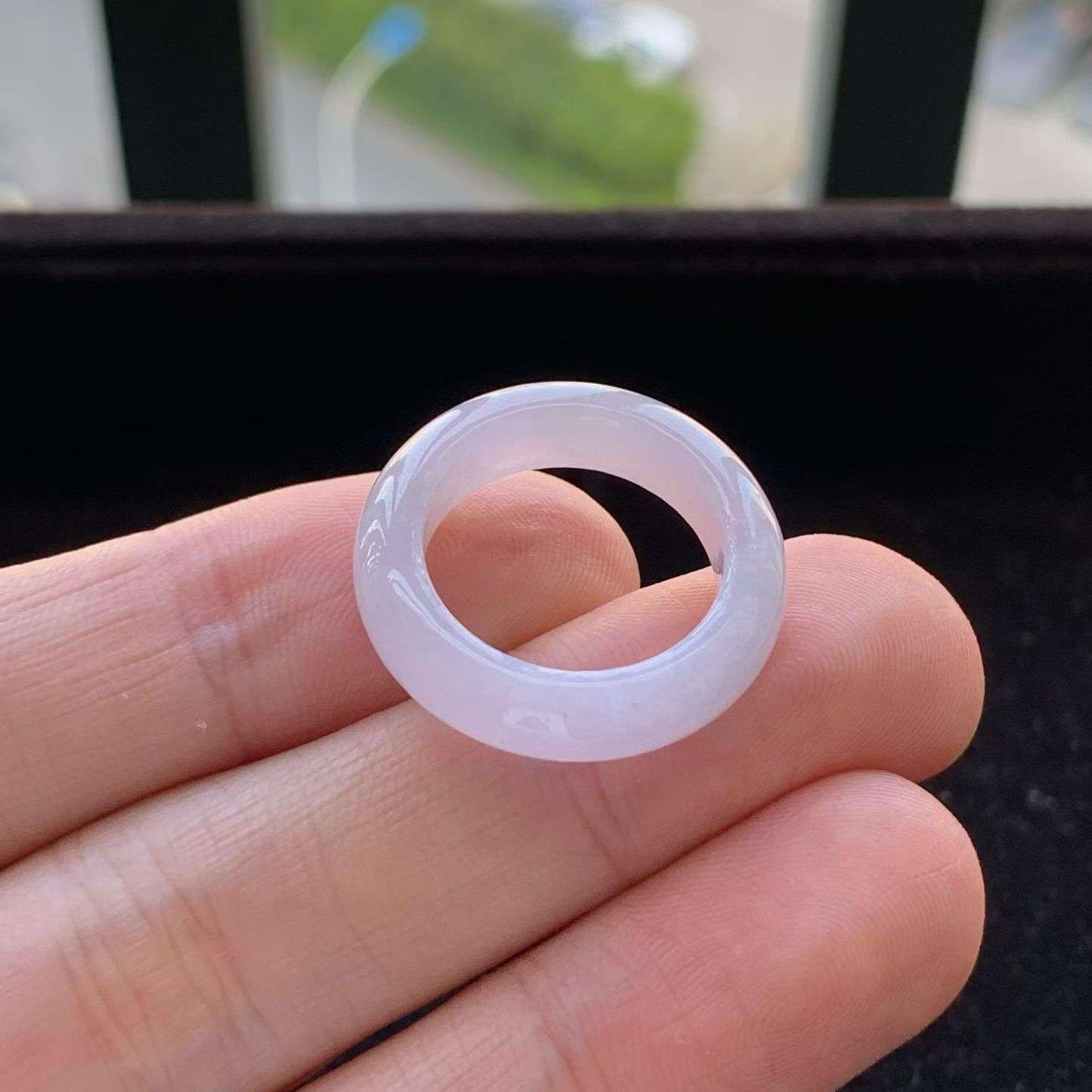 A货天然翡翠冰糯种紫罗兰戒指15号重量4.32
3月9日