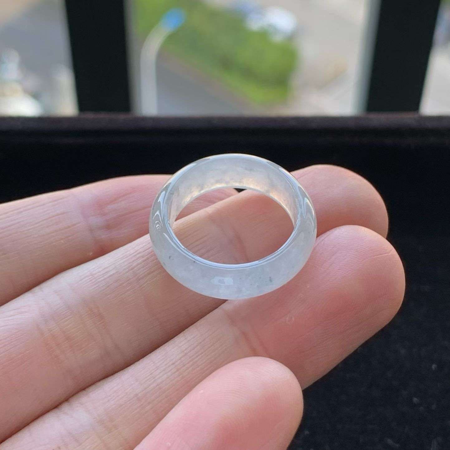 A货天然翡翠冰糯种冰乌鸡戒指16号重量3.55
3月9日