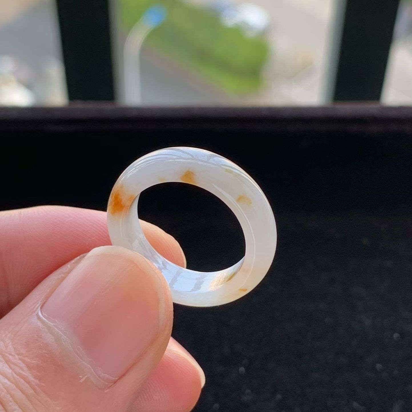 A货天然翡翠冰糯种晒金戒指14号重量3.67
3月9日