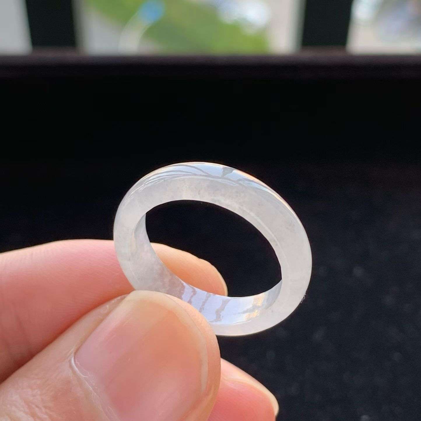 A货天然翡翠冰糯种白月光戒指17号重量2.88
3月9日