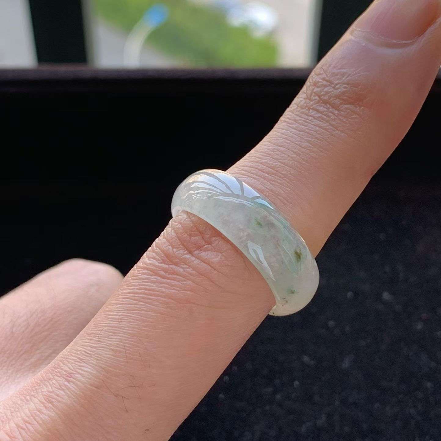 A货天然翡翠冰糯种冰花乌鸡戒指19号重量3.95
3月9日