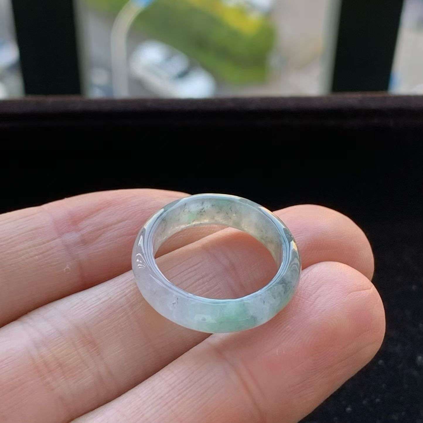 A货天然翡翠冰糯种乌鸡绿戒指16号重量2.79
3月9日