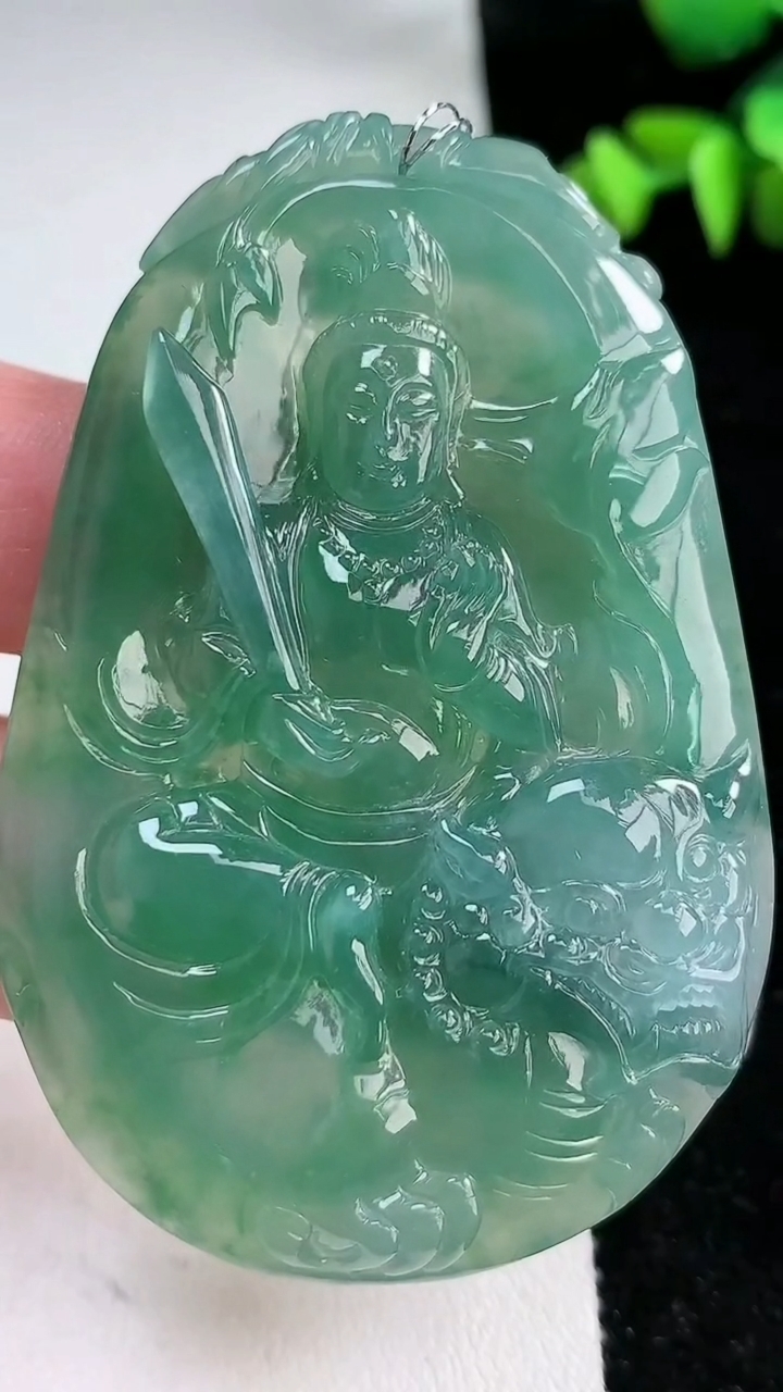 天然A货翡翠文殊菩萨吊坠，尺寸65.2-44-7.8，重量:43.76g
3月11日