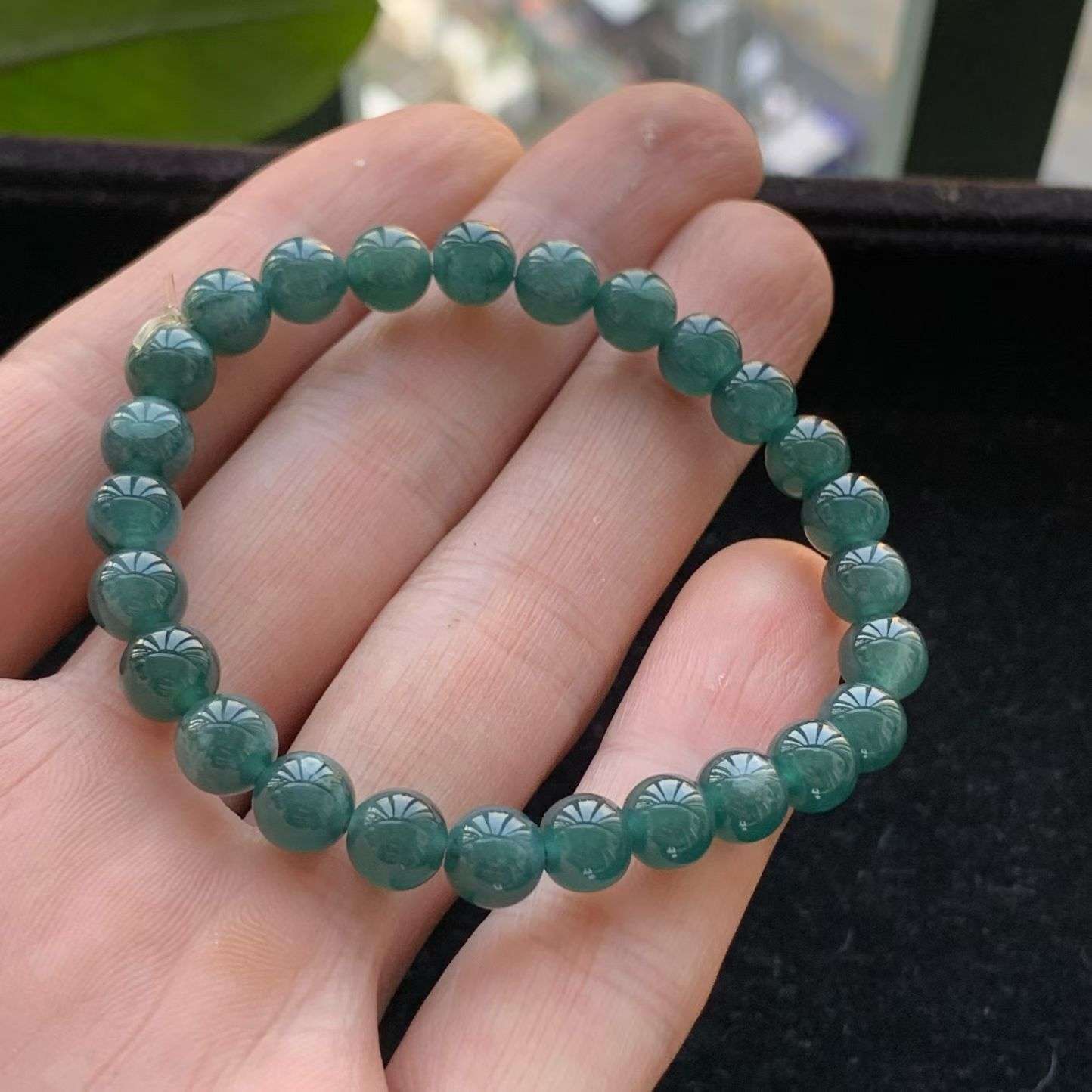 A货天然翡翠冰糯种蓝水手链重量14.32
3月11日