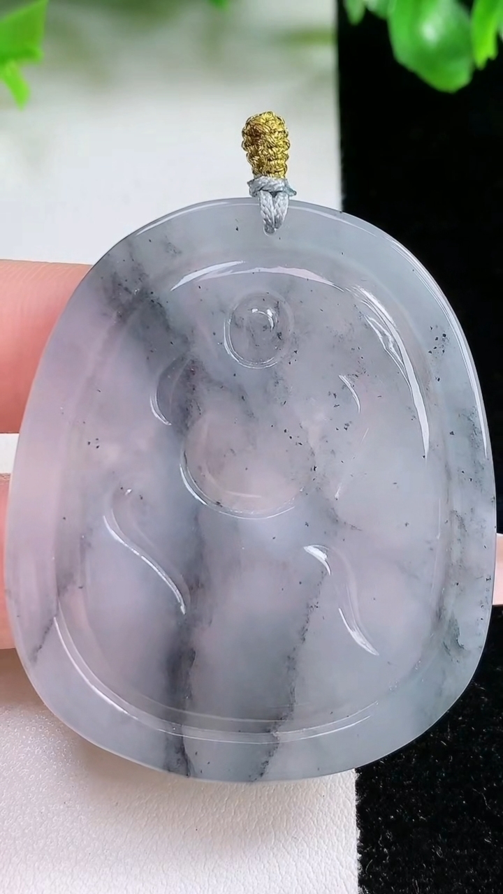 天然A货翡翠馗吊坠，尺寸51-42.7-5.3，重量:27.27g
3月11日