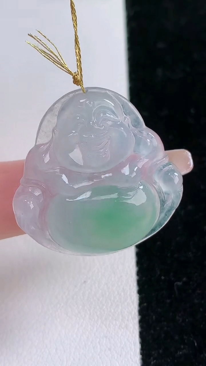 天然A货翡翠佛公吊坠，尺寸49.6-29.5-4.7，重量:6.43g
3月11日