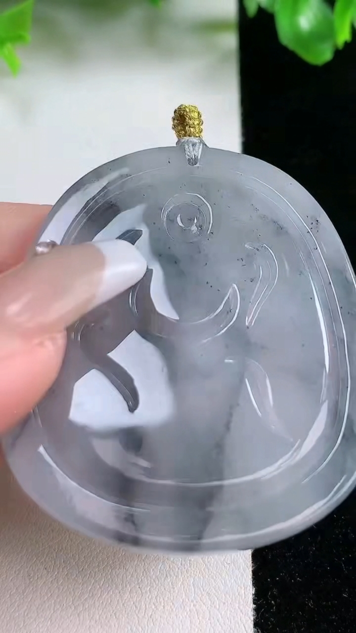 天然A货翡翠馗吊坠，尺寸51-42.7-5.3，重量:27.27g
3月11日