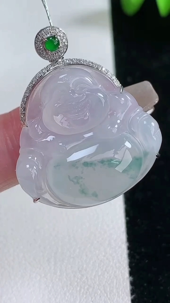 天然A货翡翠种飘花佛公吊坠，尺寸34-26.6-28-7.8，重量:7.21g
3月12日