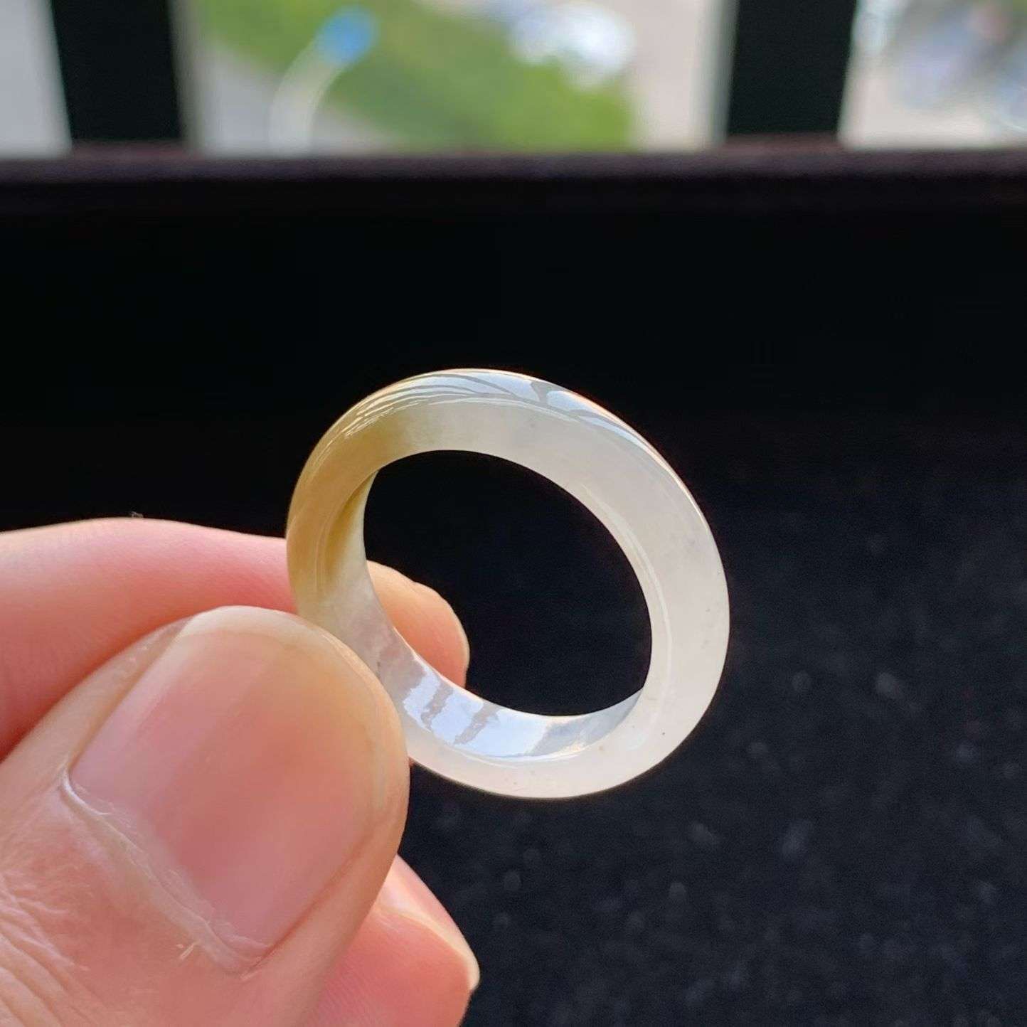 A货天然翡翠冰糯种黄翡戒指17-18号重量3.42
3月12日