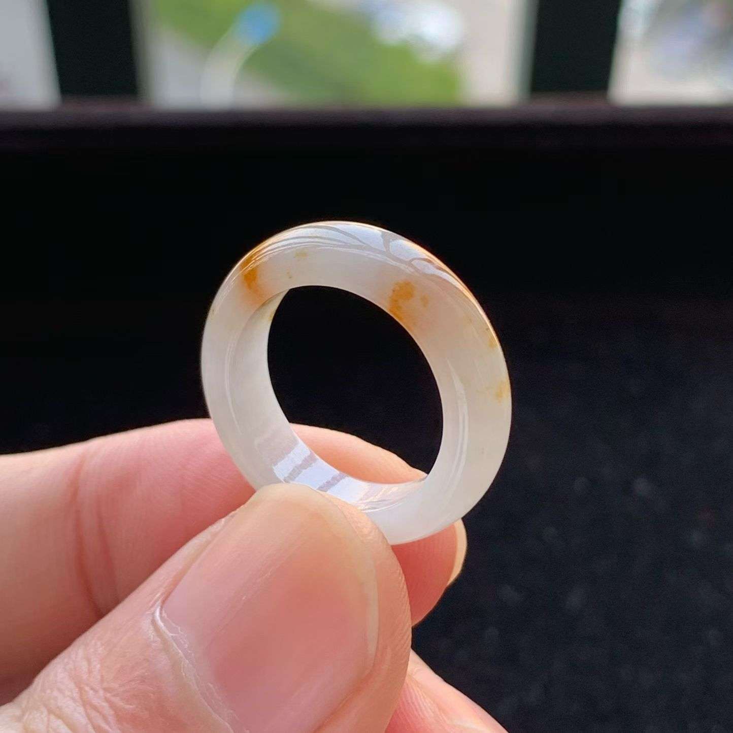 A货天然翡翠冰糯种晒金戒指11号重量3.36
3月12日