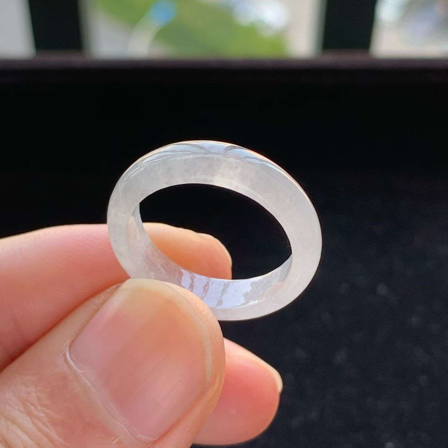 A货天然翡翠冰糯种白月光戒指17号重量2.88
3月12日