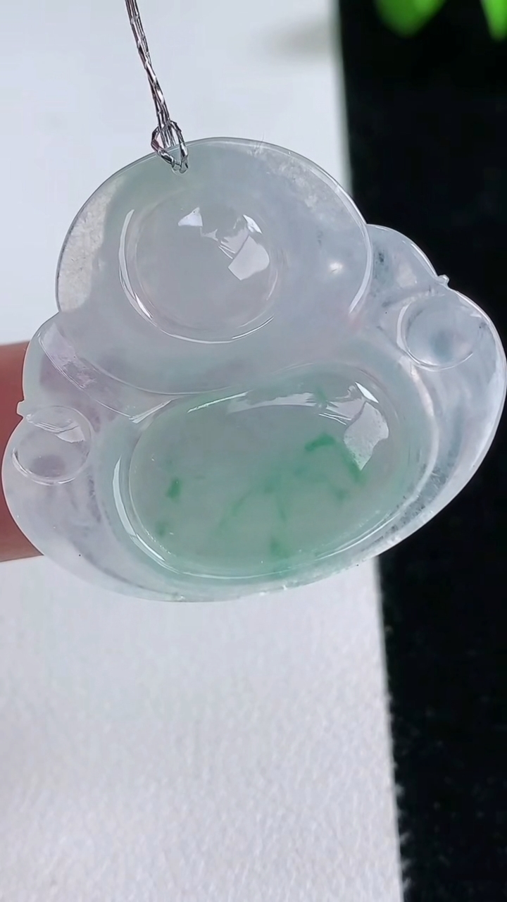 天然A货翡翠佛公吊坠，尺寸29-33-5.5，重量:8.54g
3月12日