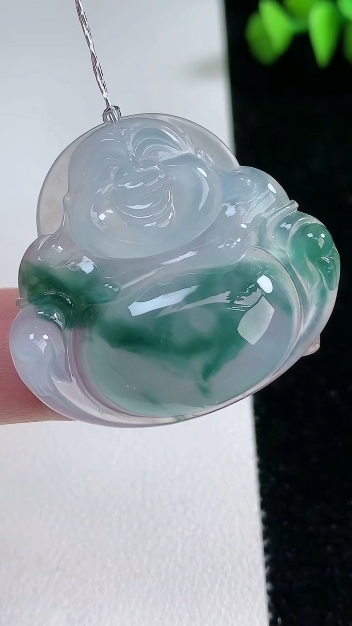 天然A货翡翠种飘花佛公吊坠，尺寸32-35.3-5.8，重量:9.79g
3月12日