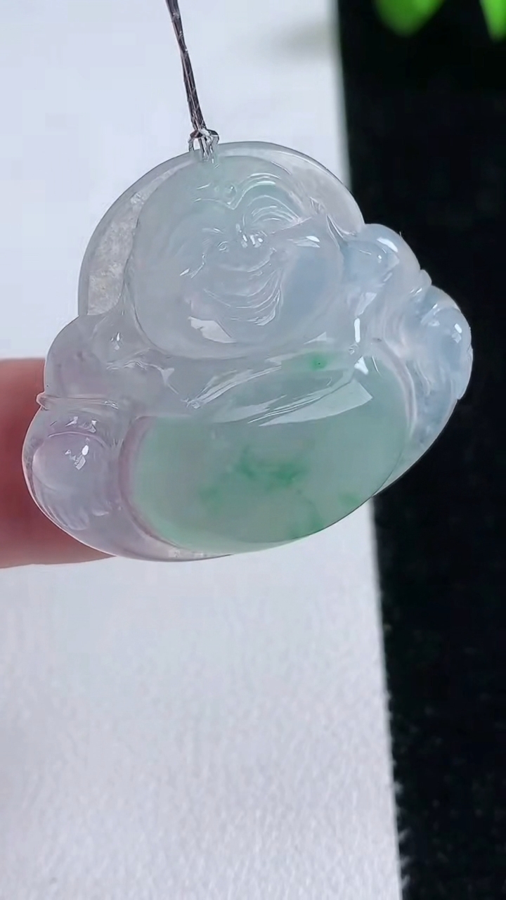 天然A货翡翠佛公吊坠，尺寸29-33-5.5，重量:8.54g
3月12日