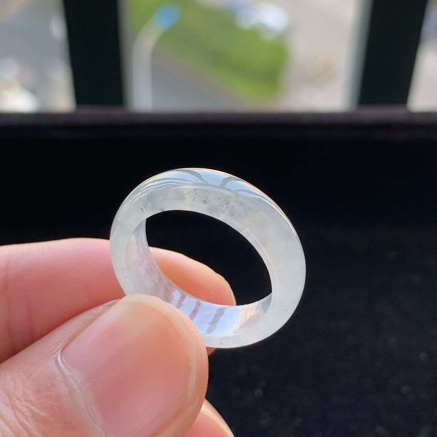 A货天然翡翠冰糯种冰乌鸡戒指16号重量3.55
3月12日