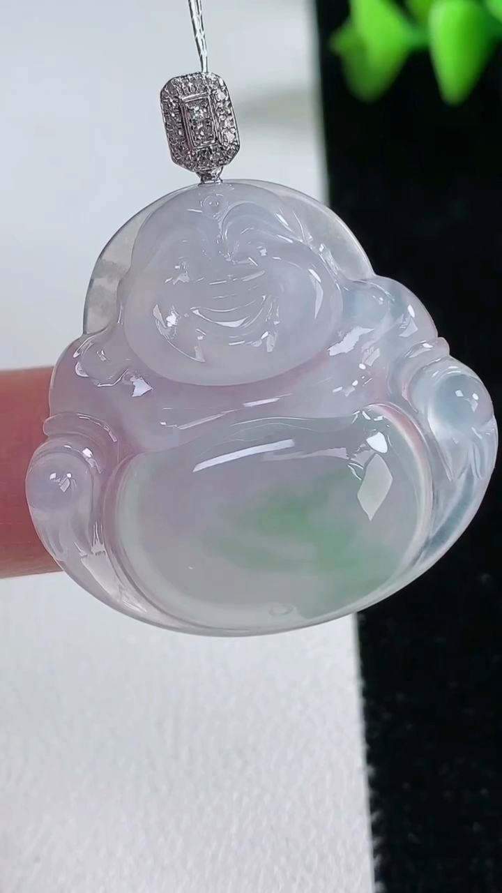 天然A货翡翠佛公吊坠，尺寸30.3-31.5-5.8，重量:8.78g
3月12日