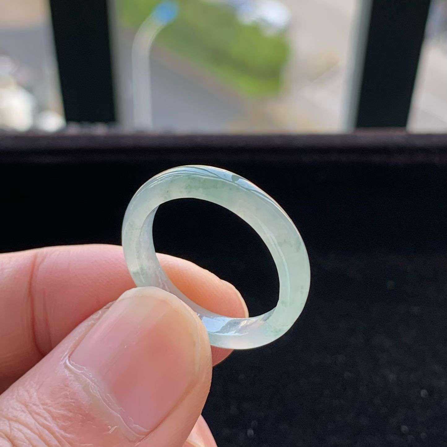 A货天然翡翠冰糯种细条飘绿戒指20-21号重量2.68
3月12日