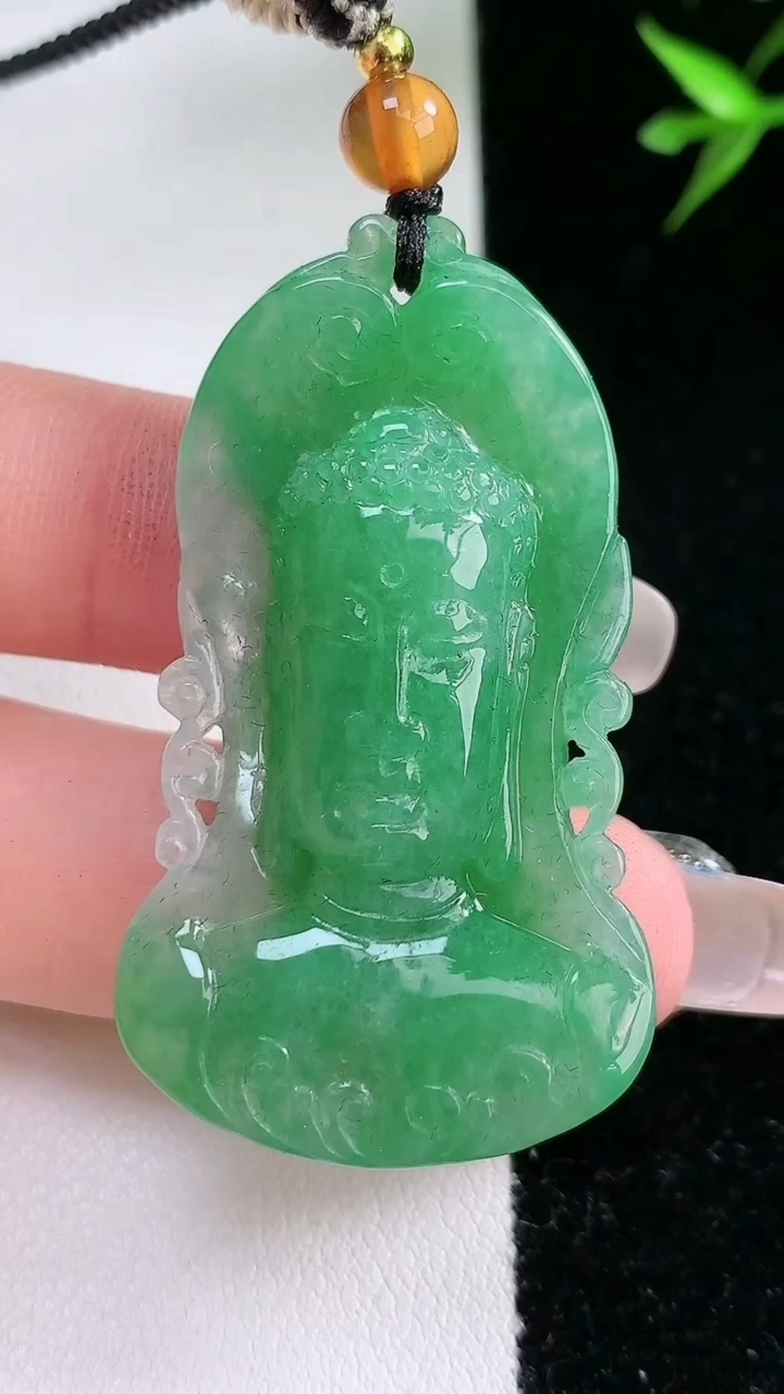 天然A货翡翠佛头吊坠，尺寸47.3-26.5-10.5，重:17.22g
3月13日