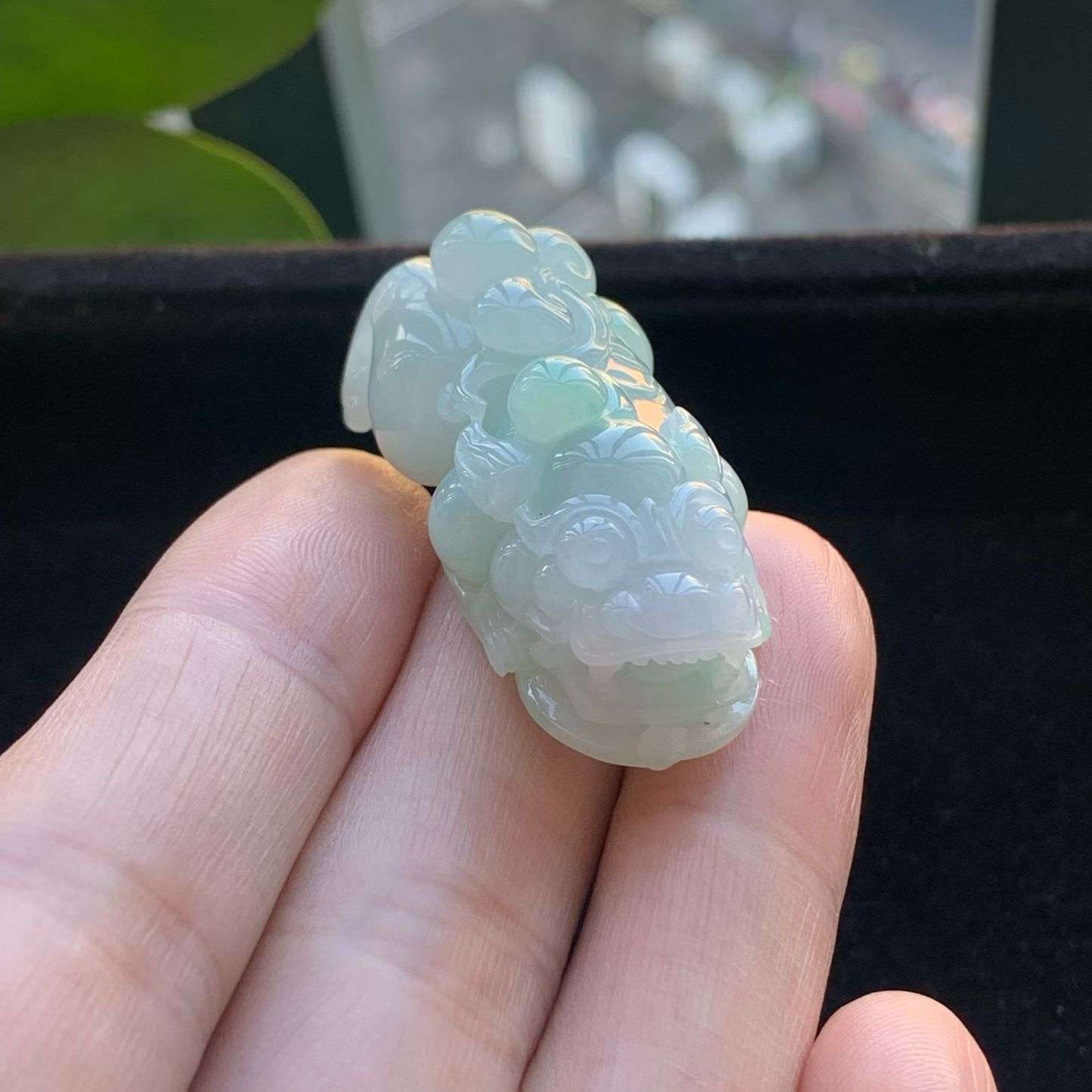 A货天然翡翠冰糯种飘绿貔貅吊坠重量23.58
3月13日