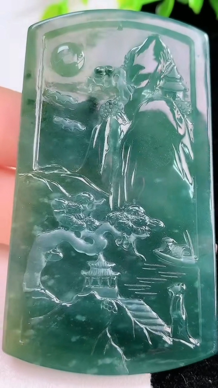 天然A货翡翠山水牌吊坠，尺寸72-41.8-7.5，重:48.54g
3月14日