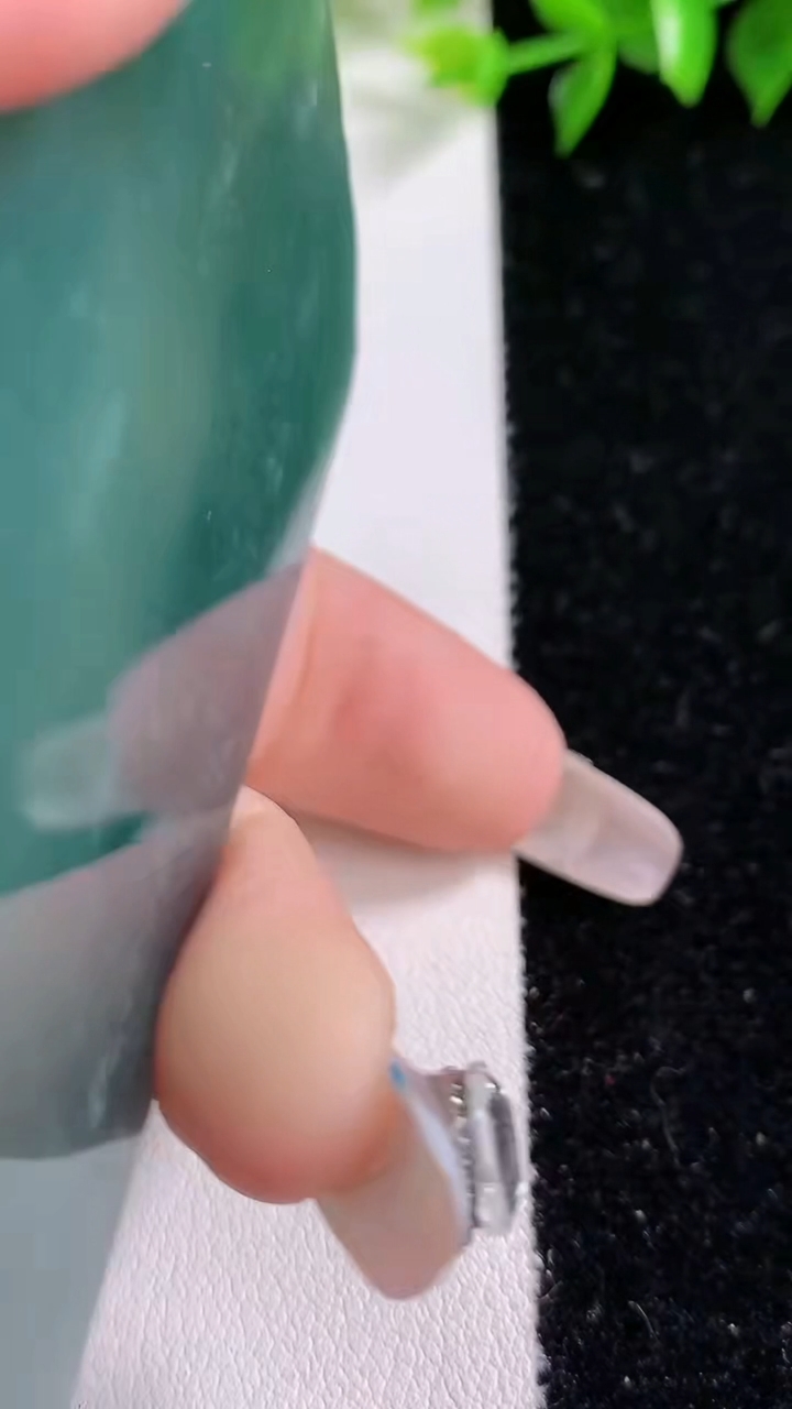 天然A货翡翠祥龙阿弥陀佛吊坠，尺寸78-49-8.6，重:64.51g
3月14日