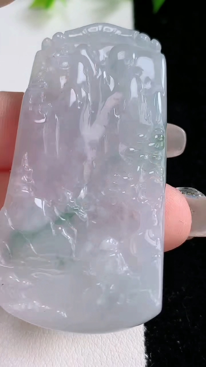 天然A货翡翠牌吊坠，尺寸58-30.5-4.3，重:17.47g
3月14日