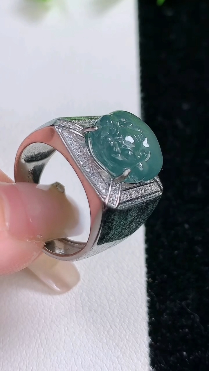 天然A货翡翠貔貅戒指，尺寸14.6-12.8-5，重:10.57g2026年3月14日
工厂直销收藏
