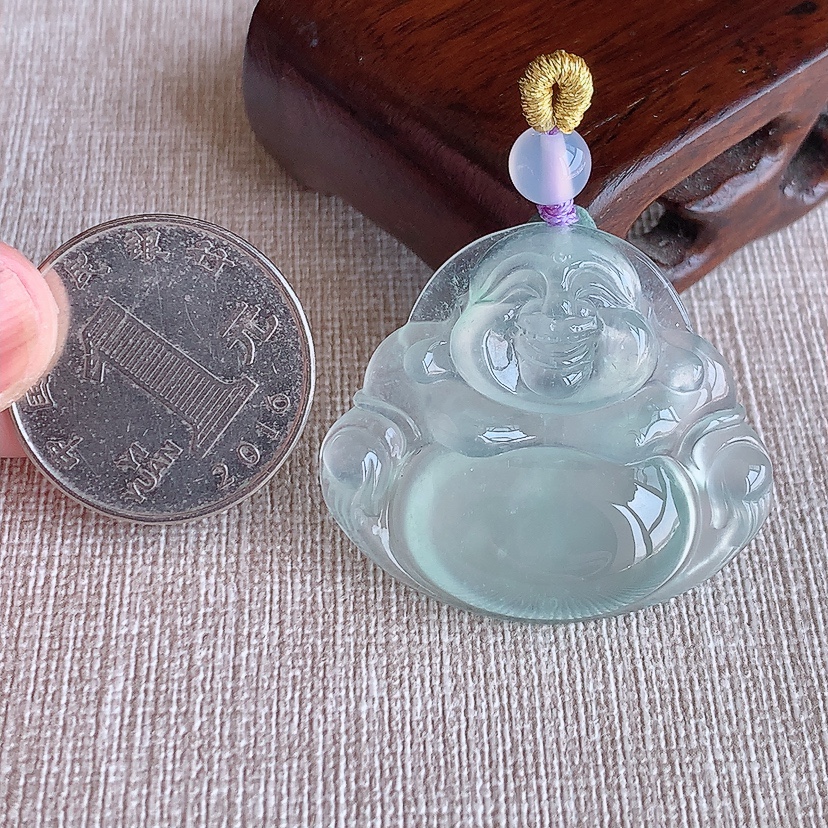 翡翠玻璃种晴水起荧光佛公吊坠 尺寸31.8-36-6.8mm 重量12.30g 0313