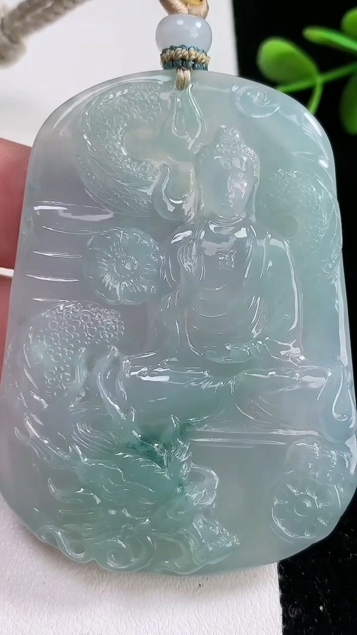 天然A货翡翠种飘花祥龙阿弥陀佛吊坠，尺寸67-48-5，重量:45.27g
3月15日