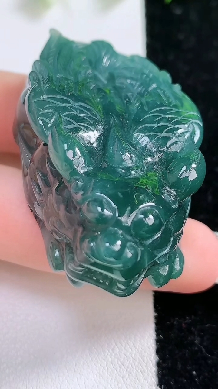 天然A货翡翠貔貅吊坠，尺寸59.1-29.1-17.4，重:58.31g
3月15日