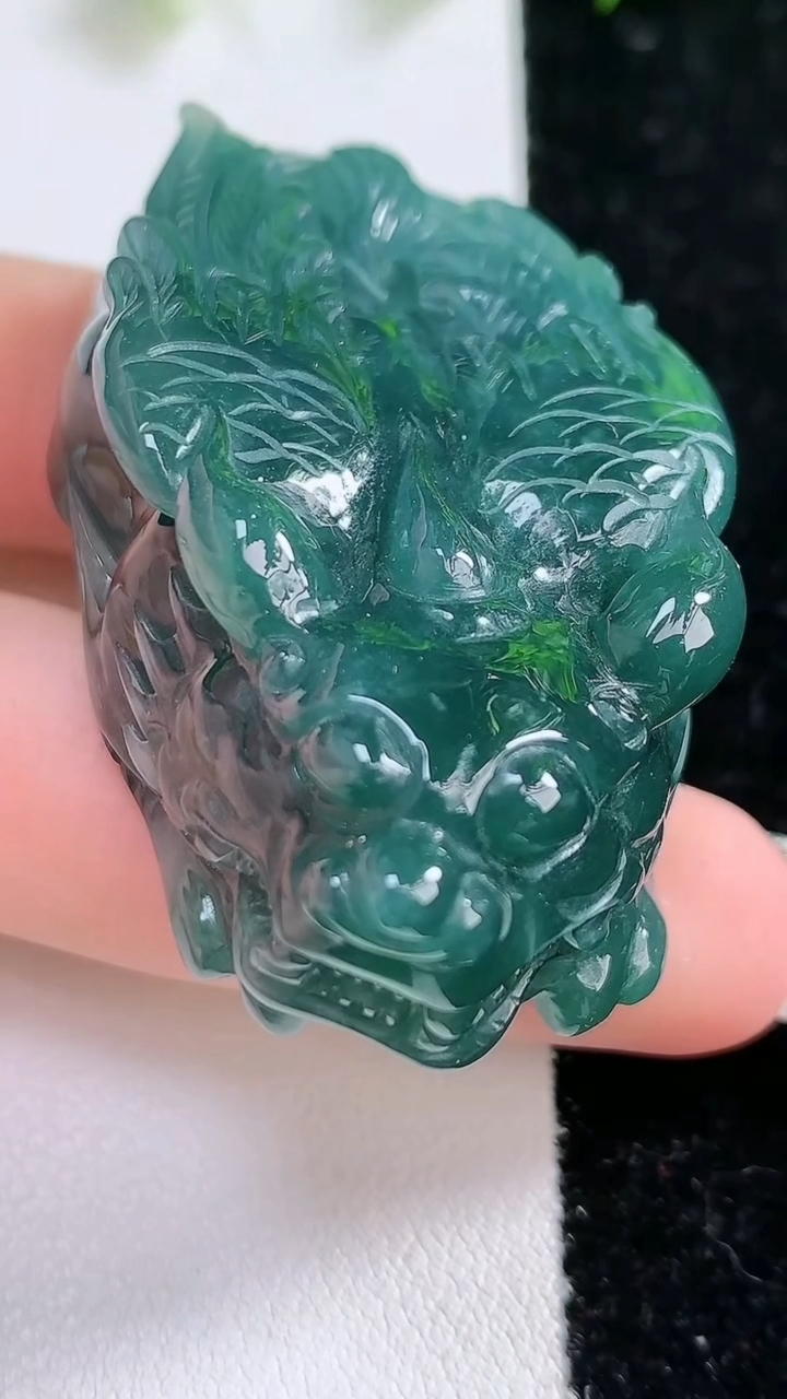 天然A货翡翠貔貅吊坠，尺寸59.1-29.1-17.4，重:58.31g
3月15日