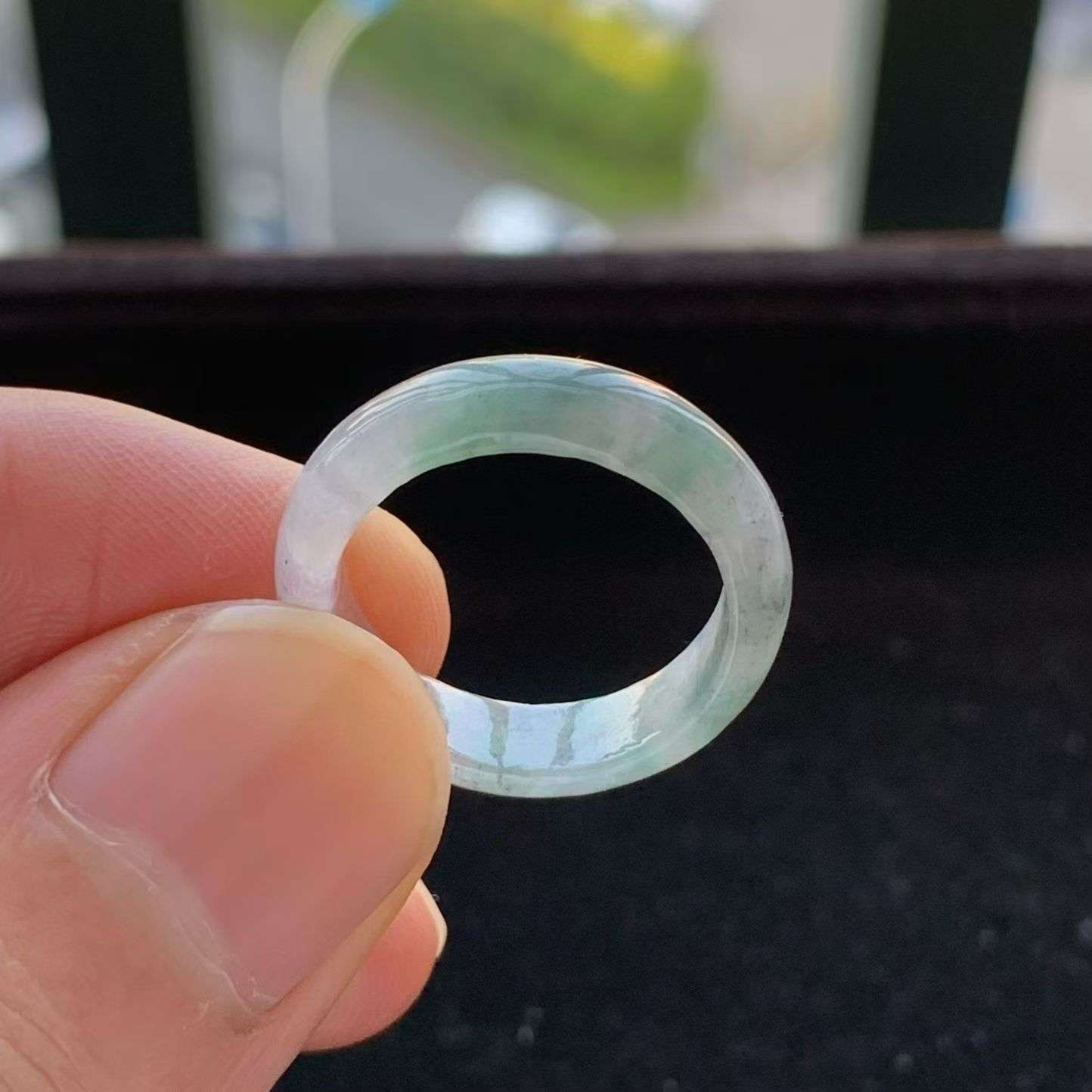 A货天然翡翠冰糯种乌鸡绿戒指16号重量2.79
3月16日