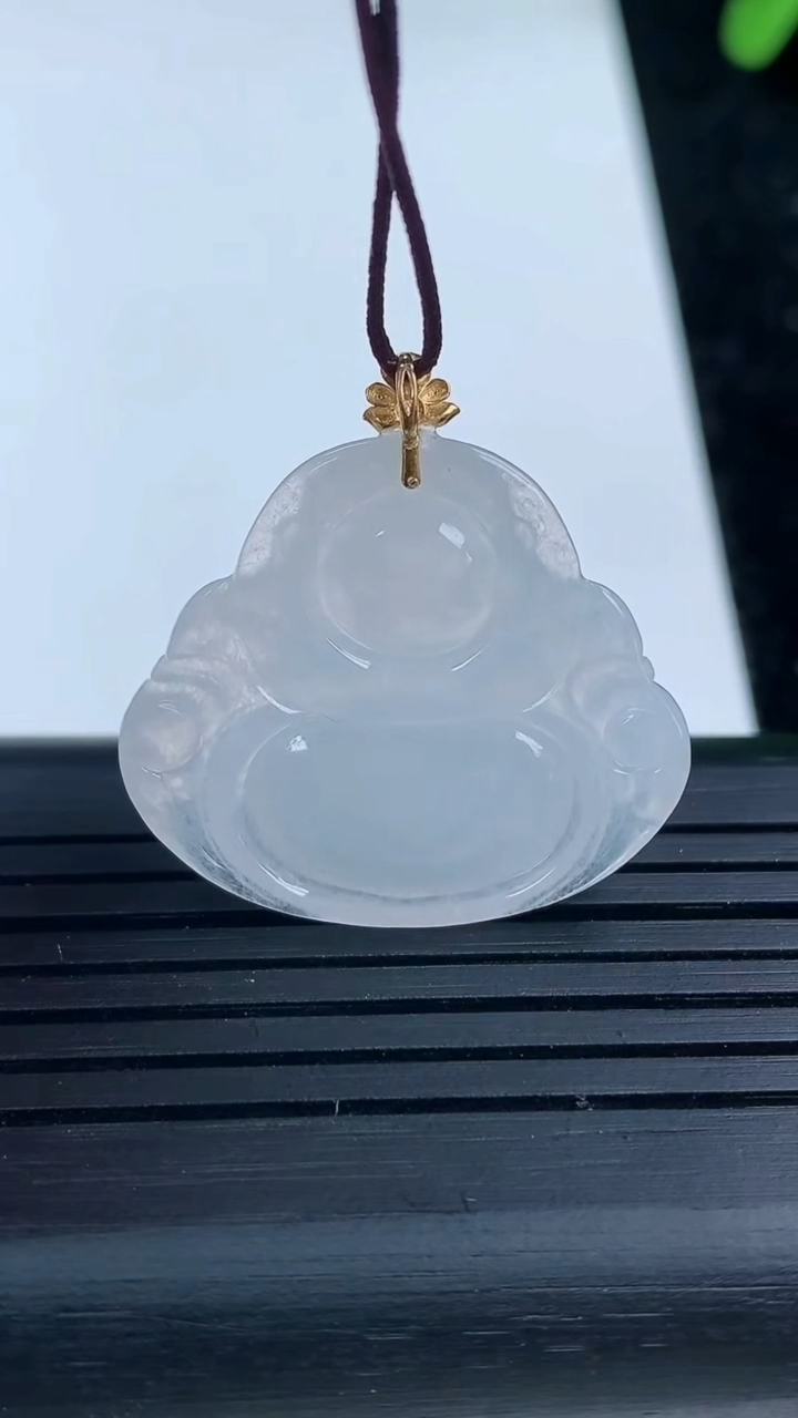 天然A货翡翠佛公吊坠，尺寸24-28-5，重量:4.78g
3月16日