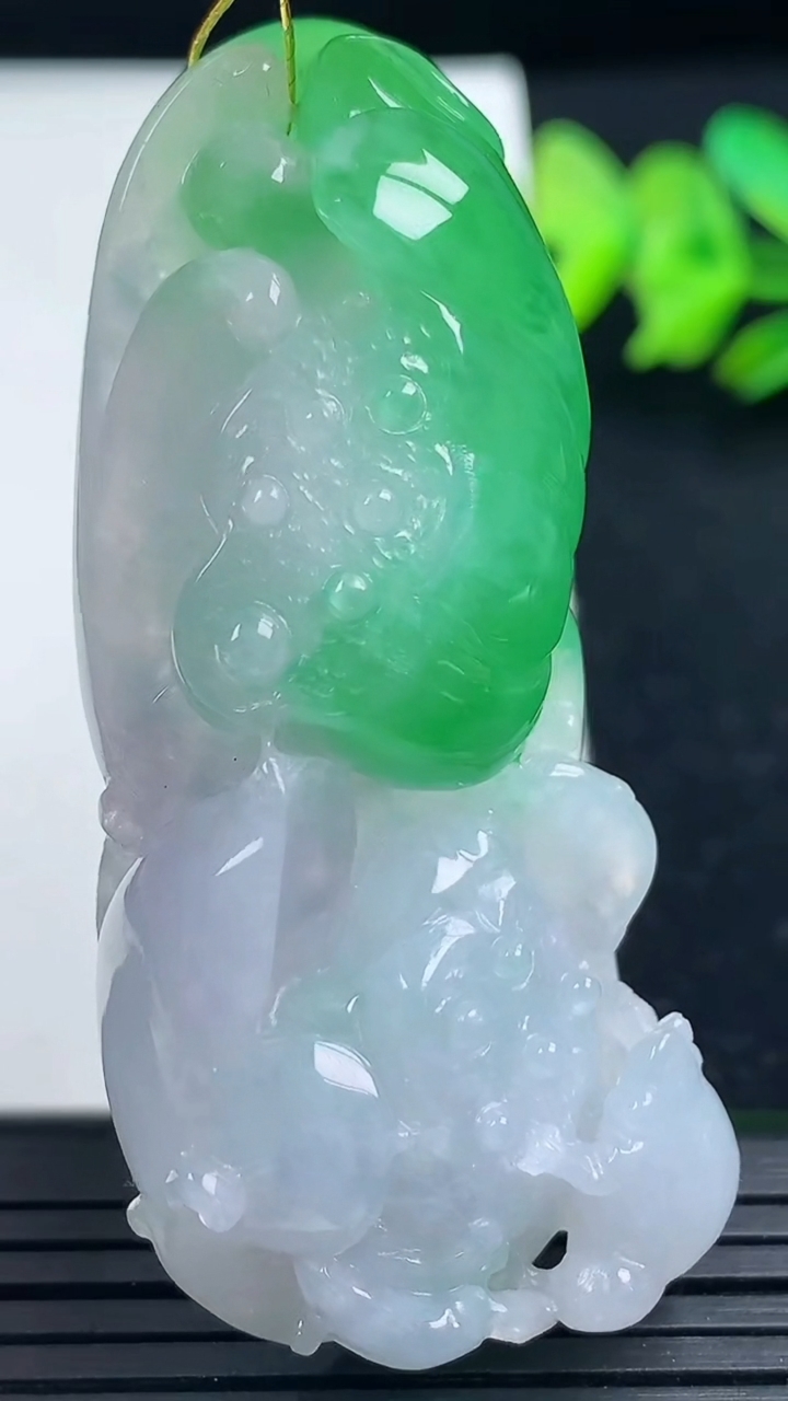 天然A货翡翠呱呱来财 和和美美尺寸55.7-26.8-13.5重量:31.56g
3月16日