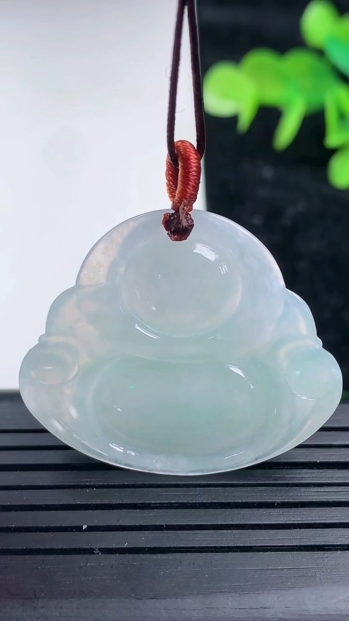 天然A货翡翠飘花佛公吊坠，尺寸29.5-35-6，重量:9.17g
3月16日