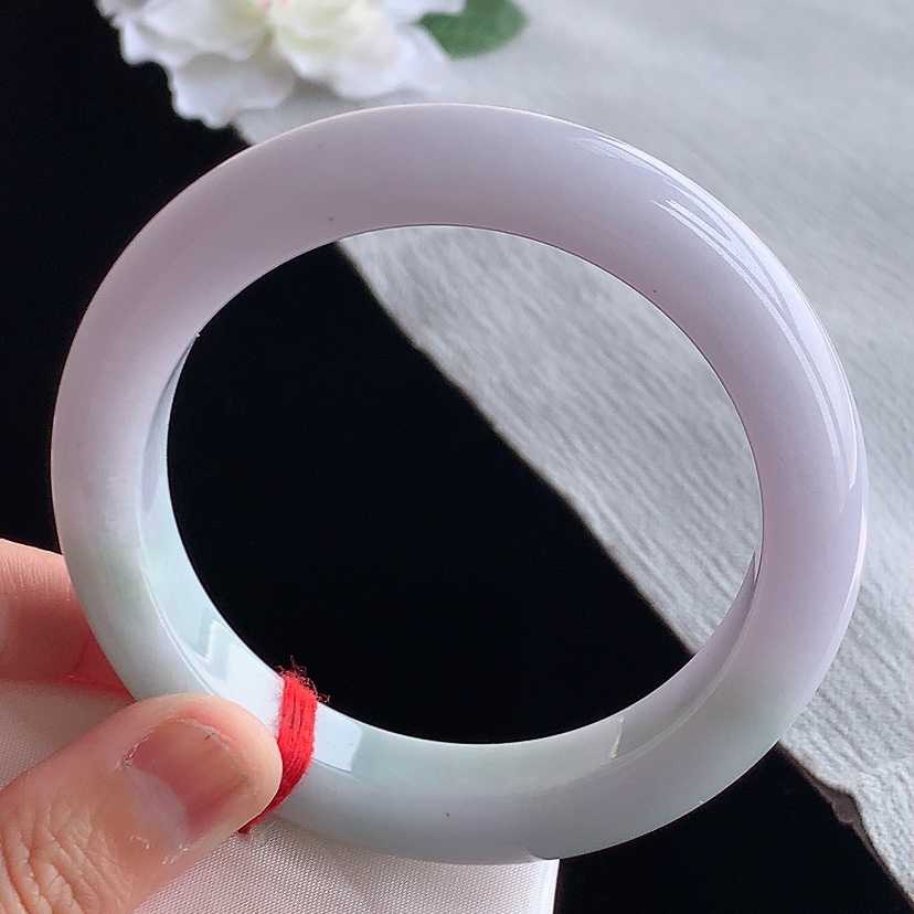 天然A货翡翠紫罗兰厚装正装正圈手镯60-61大圈口  
尺寸60.3-13-9.8mm 0315